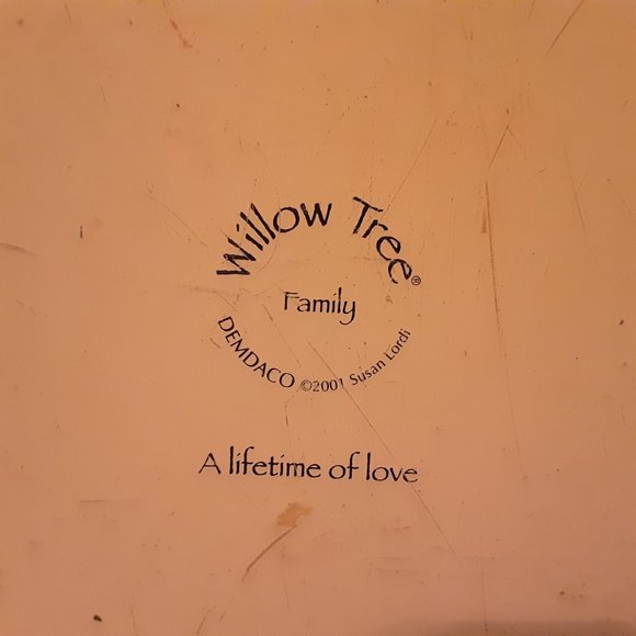 Willow Tree Family "A Lifetime of Love" 2001 Wall Plaque - Picture 3 of 3